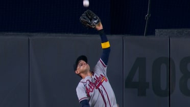 Mauricio Dubón's fantastic leaping catch