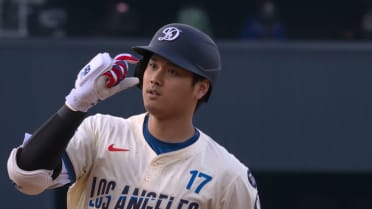 Shohei Ohtani pega dos jonrones