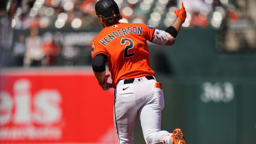 Gunnar Henderson's solo homer