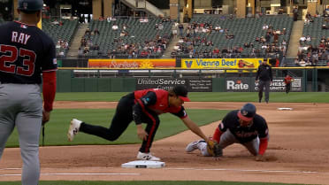 Bryan Hudson picks off James Wood at first