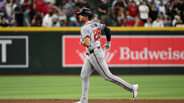 Matt Olson's solo home run (2)