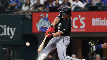 Andrew Benintendi despeja las bases con doble