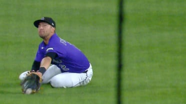 Tyler Freeman makes the catch, call stands 