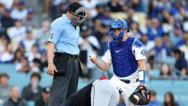 Angel Martínez stays in game after HBP