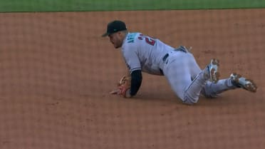 Nolan Arenado's diving snag