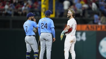 Bryce Harper doubles on fan interference after review