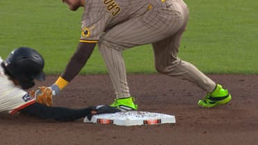 Jung Hoo Lee steals second after review