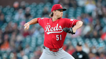 Brady Singer fans five vs. Giants