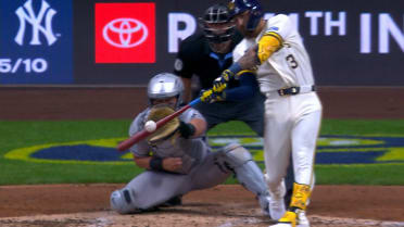 Joey Ortiz's two-run single