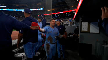 Vladimir Guerrero Jr impulsa una con base por bolas