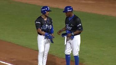 Gustavo Núñez empuja con hit