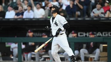 Miguel Vargas' solo home run (17)