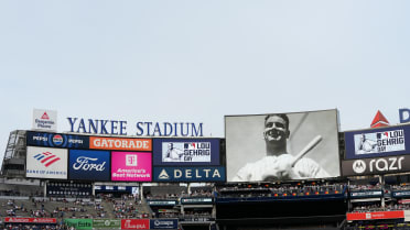 Yankees recite Lou Gehrig's farewell speech