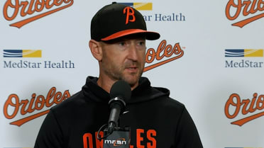 Craig Albernaz reacts to Mayo's go-ahead homer