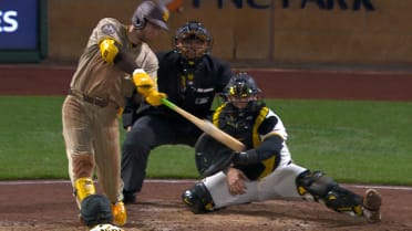 Jake Cronenworth produce con doble