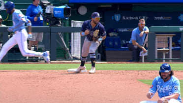 Rays turn a double play to seal the win 
