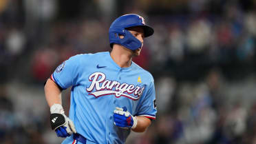 Corey Seager's solo home run (15)
