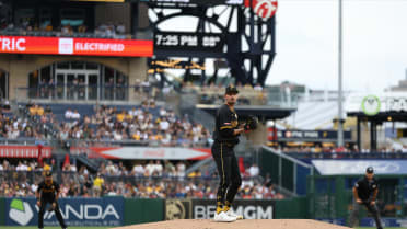 Andrew Heaney strikes out four in scoreless outing