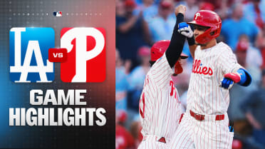 Harper, Turner belt milestone homers in 10-7 win