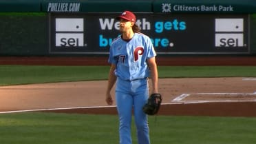 Aaron Nola strikes out Carson Benge