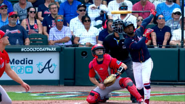 Ozzie Albies' two-run double