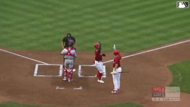 動画を再生
