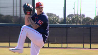 Astros pitchers arrive at Spring Training