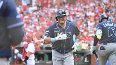 Jonathan Aranda's solo home run (1)