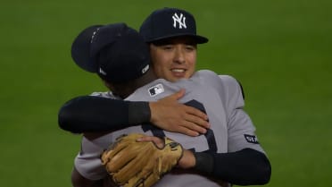 Cody Bellinger secures Yanks' 4-3 win