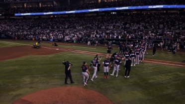 ¡EE. UU. avanza a la final del Clásico!