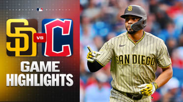 Xander Bogaerts leads Padres in 7-5 win