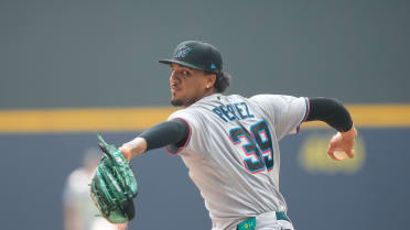 Eury Pérez fans nine in six scoreless