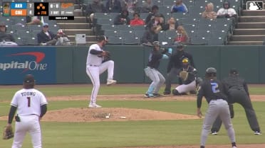 Daniel Lloyd In play, run(s) to Ralphy Velazquez