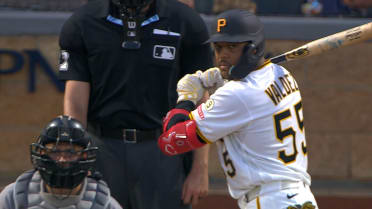 Esmerlyn Valdez's RBI walk