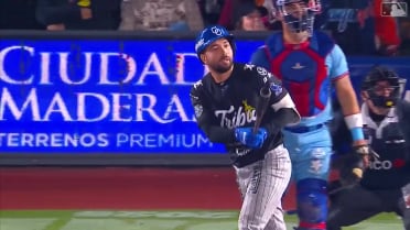 Roberto Valenzuela da ventaja con HR