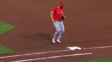 Roletazo impulsador de TJ Friedl