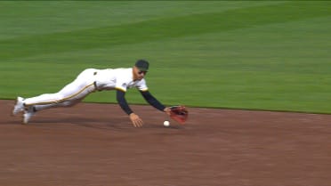 Konnor Griffin's impressive diving play