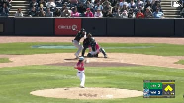 Carlos Sanchez singles on a ground ball to right fielder Garrett Pennington. Peyton Stovall scores. Esmith Pineda to 3rd. Jack Moss to 2nd.