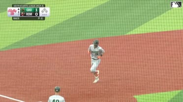 Pirates No. 2 prospect Konnor Griffin's leadoff HR 