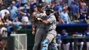 Mason Miller earns the save