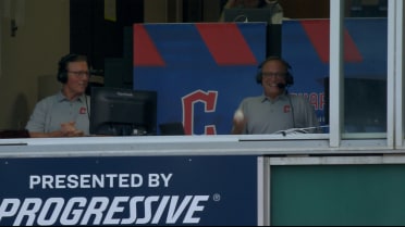 Matt Underwood catches foul ball