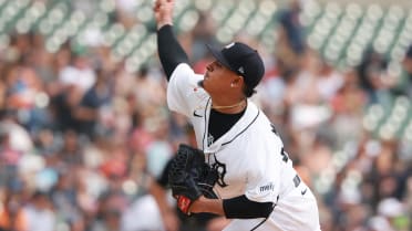 Keider Montero escapes jam in the 6th
