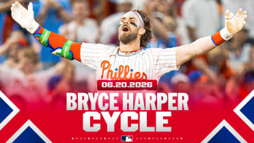 Bryce Harper hits for the cycle!