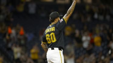 Dennis Santana closes out Pirates' 12-1 win