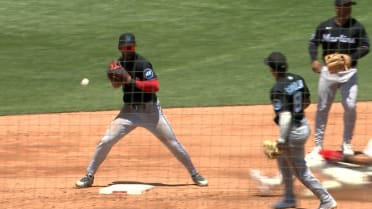 Justin Crawford llega quieto a 2da tras revisión