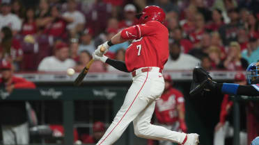 Spencer Steer's second home run (9)