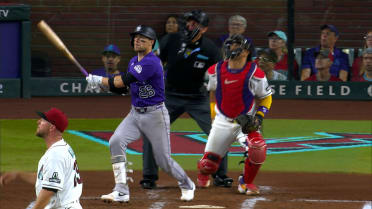 Jonrón de 3 carreras de Brett Sullivan