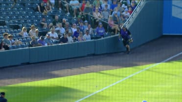 Geraldo Perdomo hits foul ball after review