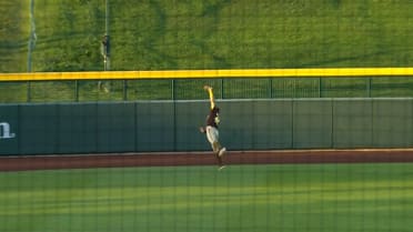 Ryan Wideman makes a great leaping catch