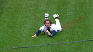 Jonny DeLuca's incredible diving catch